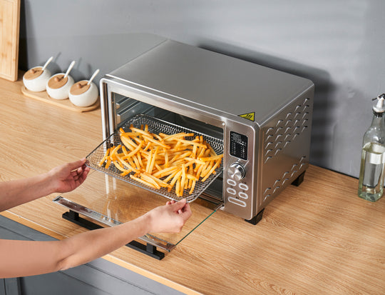 Four grille-pain à convection numérique Salton ConvectiFry avec friture à l'air libre - 23 L/ 24 QT